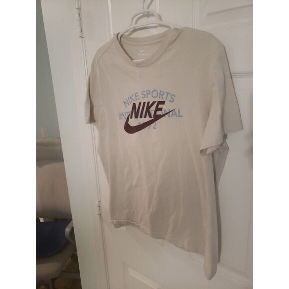 Nike tshirt size large t shirt - Picture 4 of 6